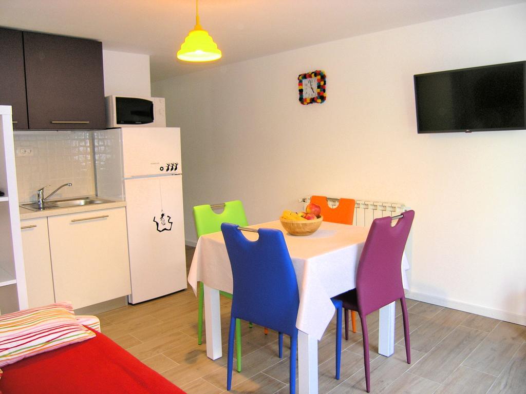 Apartments Ines Krk Town Exteriör bild